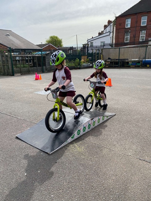 Mini Bikers School Training obstacle ramp